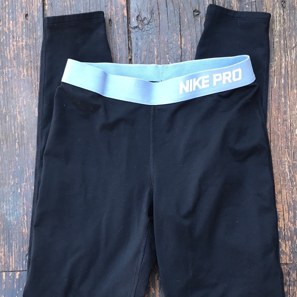 Like new Nike Pro tights